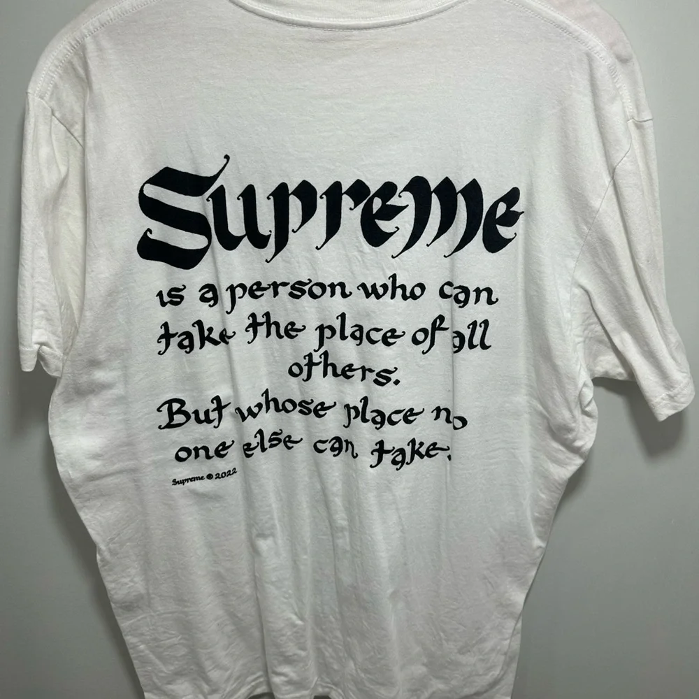 Supreme tshirt - Picture 2 of 3